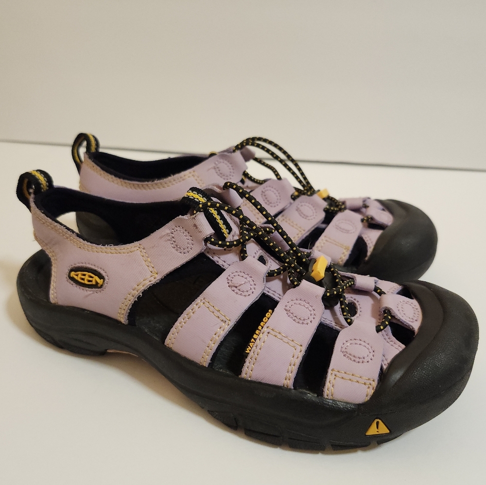 Keen Youth Waterproof Hiking Outdoor Closed Toe Sandal Lilac Unisex Sz 4US 37EU